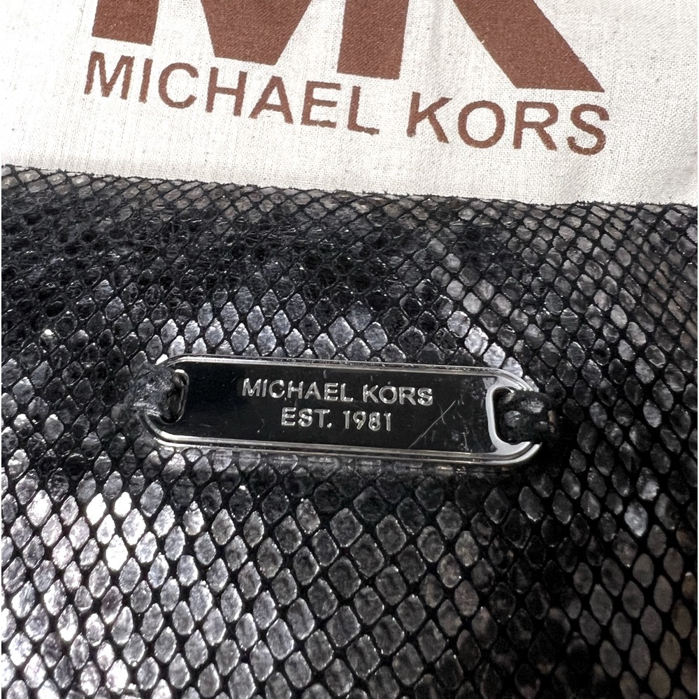 Michael Kors Rare Vintage Metallic Python Id Chai… - image 4